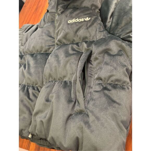 Adidas Women's Dark Green Velvet Down Full Zip Puffer Jacket Size Small NWT - Picture 13 of 14